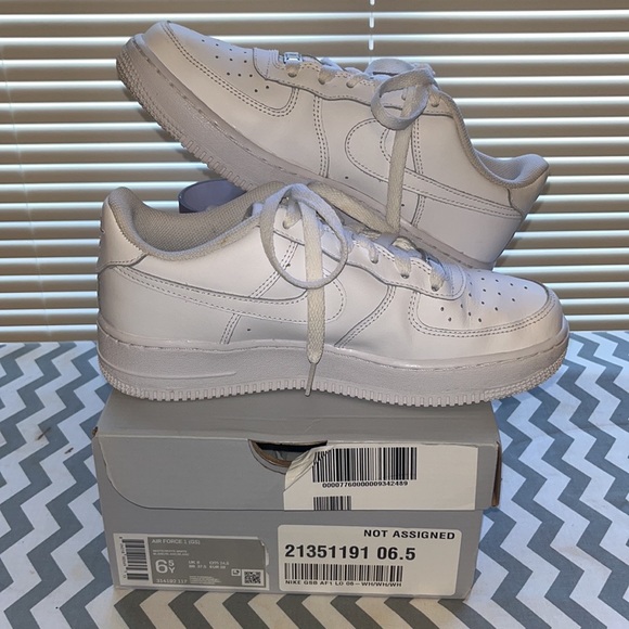 White Air Force 1s, - Picture 3 of 5